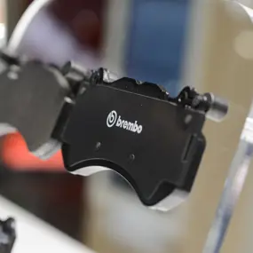 Brembo enthüllt auf der Automechanika Frankfurt den Faktor „X“