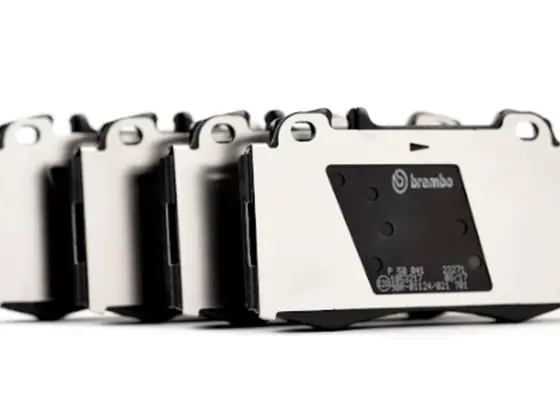 بطانات الفرامل الاتجاهية