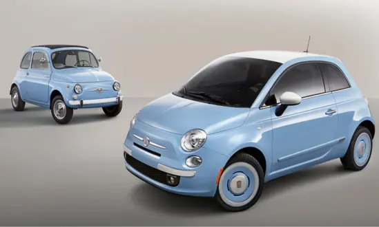 طراز 500 قديم و500 حديث باللون الأزرق الفاتح