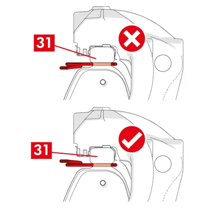 ACHTUNG! Achten Sie auf die richtige Montagerichtung.  ACHTUNG! Bei einem neuen Bremssattelgehäuse darf die Schutzkappe an der Flüssigkeitseinlassöffnung des neuen Bremssattels erst entfernt werden, wenn die Zuleitung angeschlossen ist.