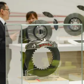 BREMBO UNVEILS THE “X