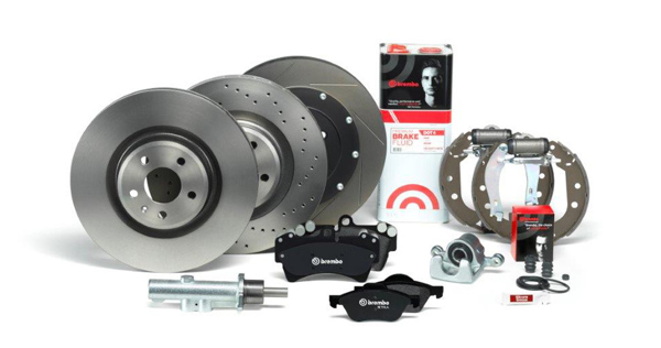 Original replacement kit with a wide range of accessories 