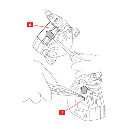 Voor modellen met een stofkap, de kap is verwijderd met een schroevendraaier.